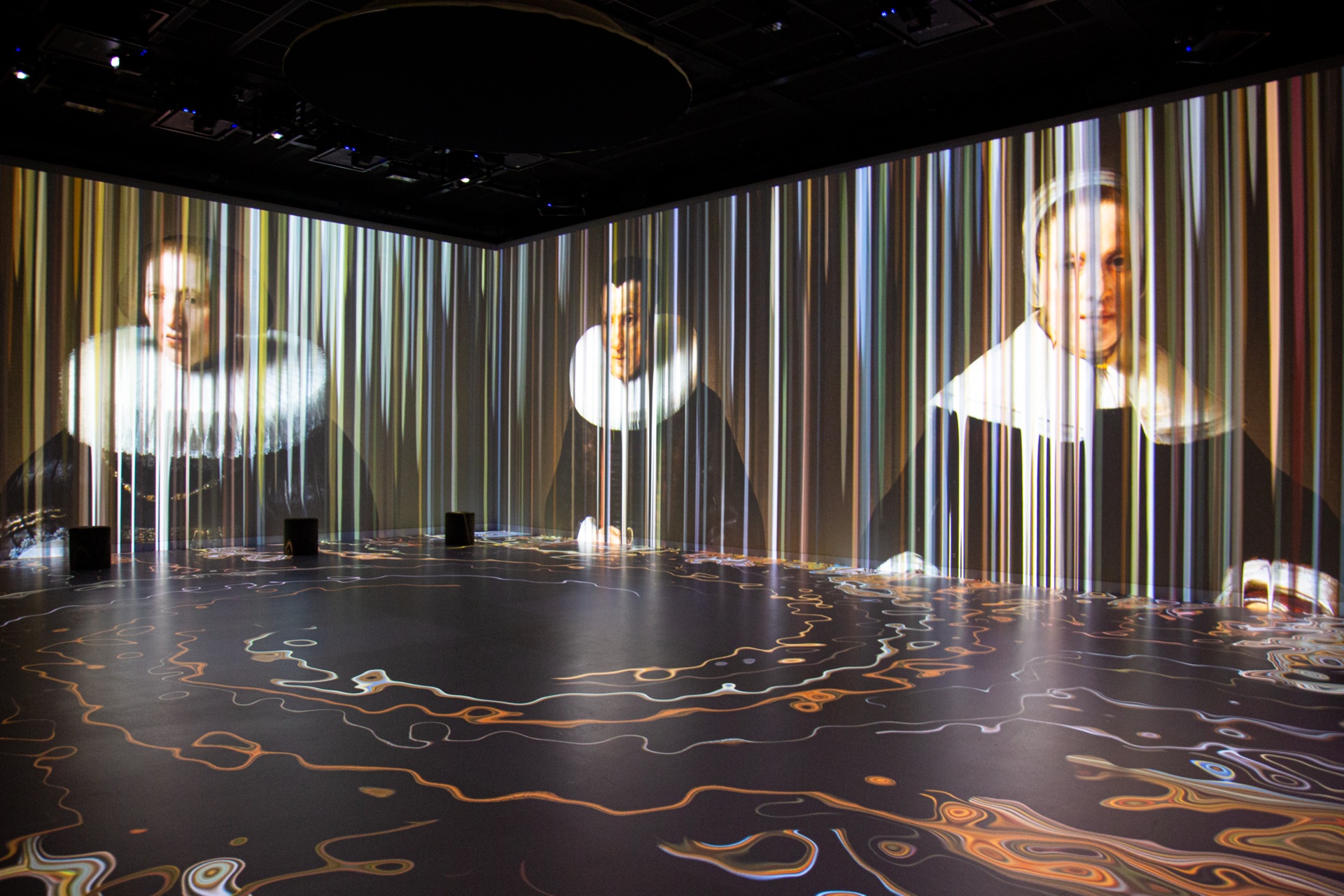 Visitors in the Rembrandt room at Remastered, Rotterdam